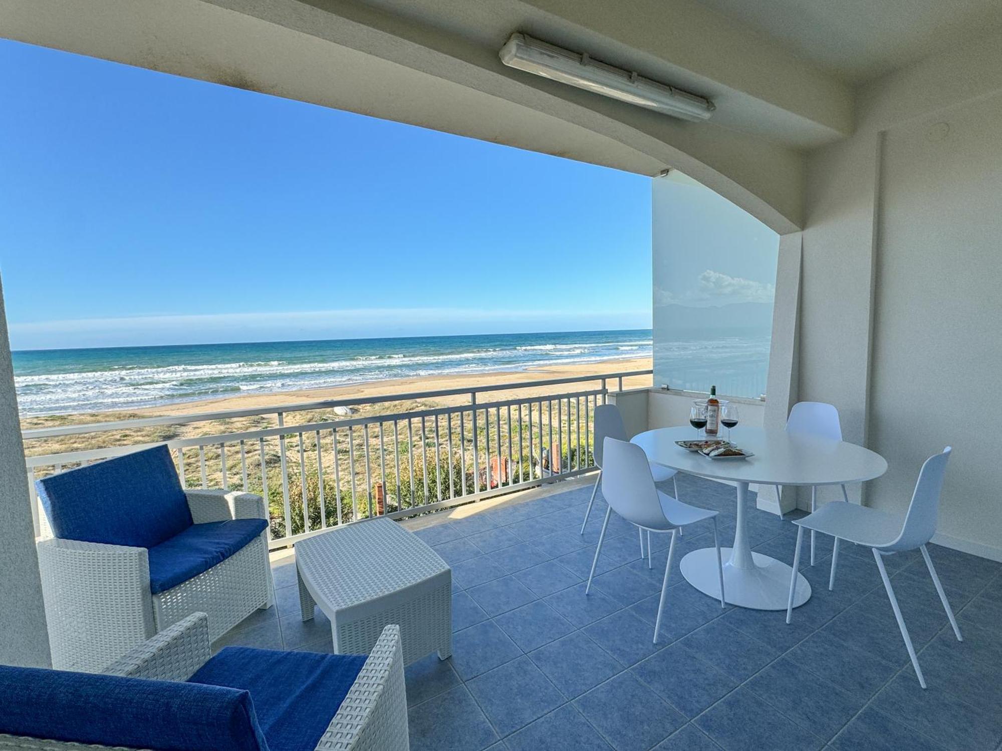 La Perla Sulla Spiaggia Alcamo Marina Extérieur photo