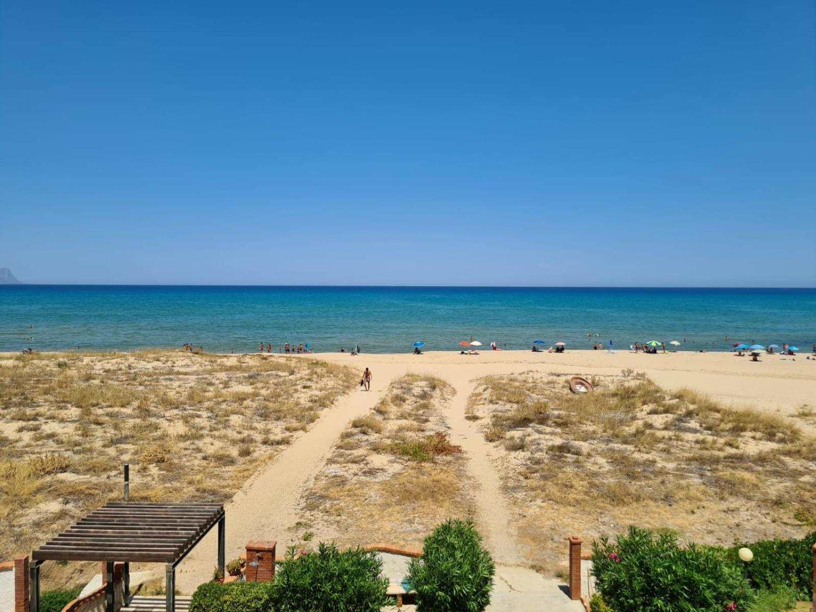 La Perla Sulla Spiaggia Alcamo Marina Extérieur photo